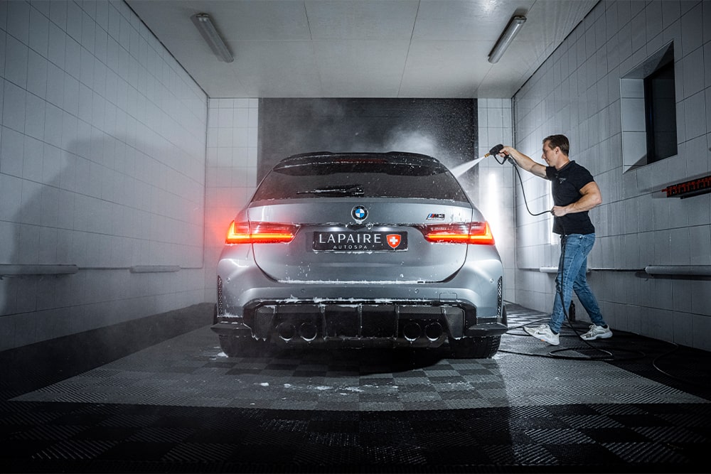 Zelf je auto wassen? Dit is waarom het loont om het goed te doen